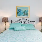 Hidden Gem Old Town Apartments By Irundo