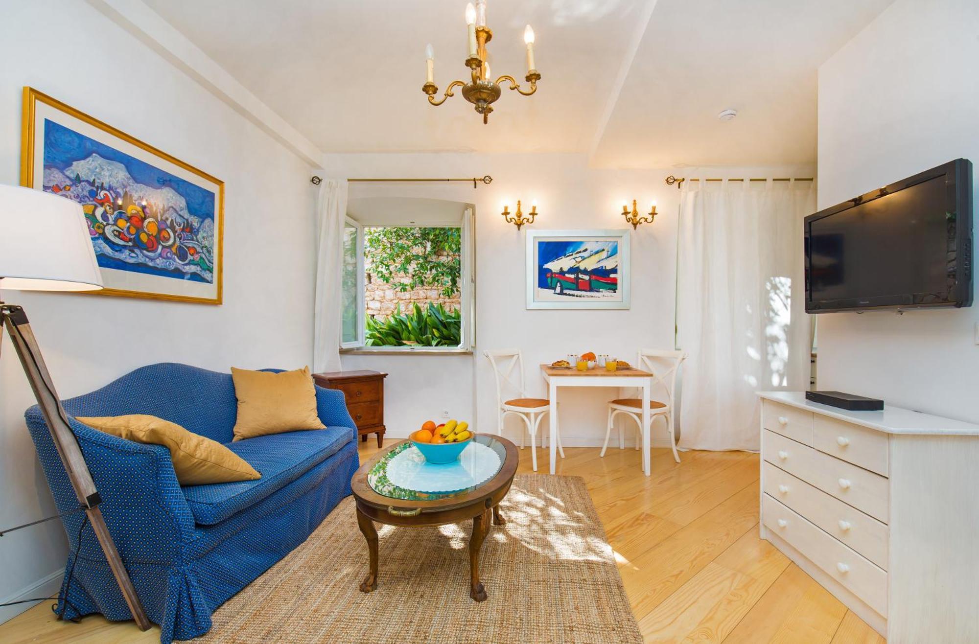 Hidden Gem Old Town By Irundo Apartment