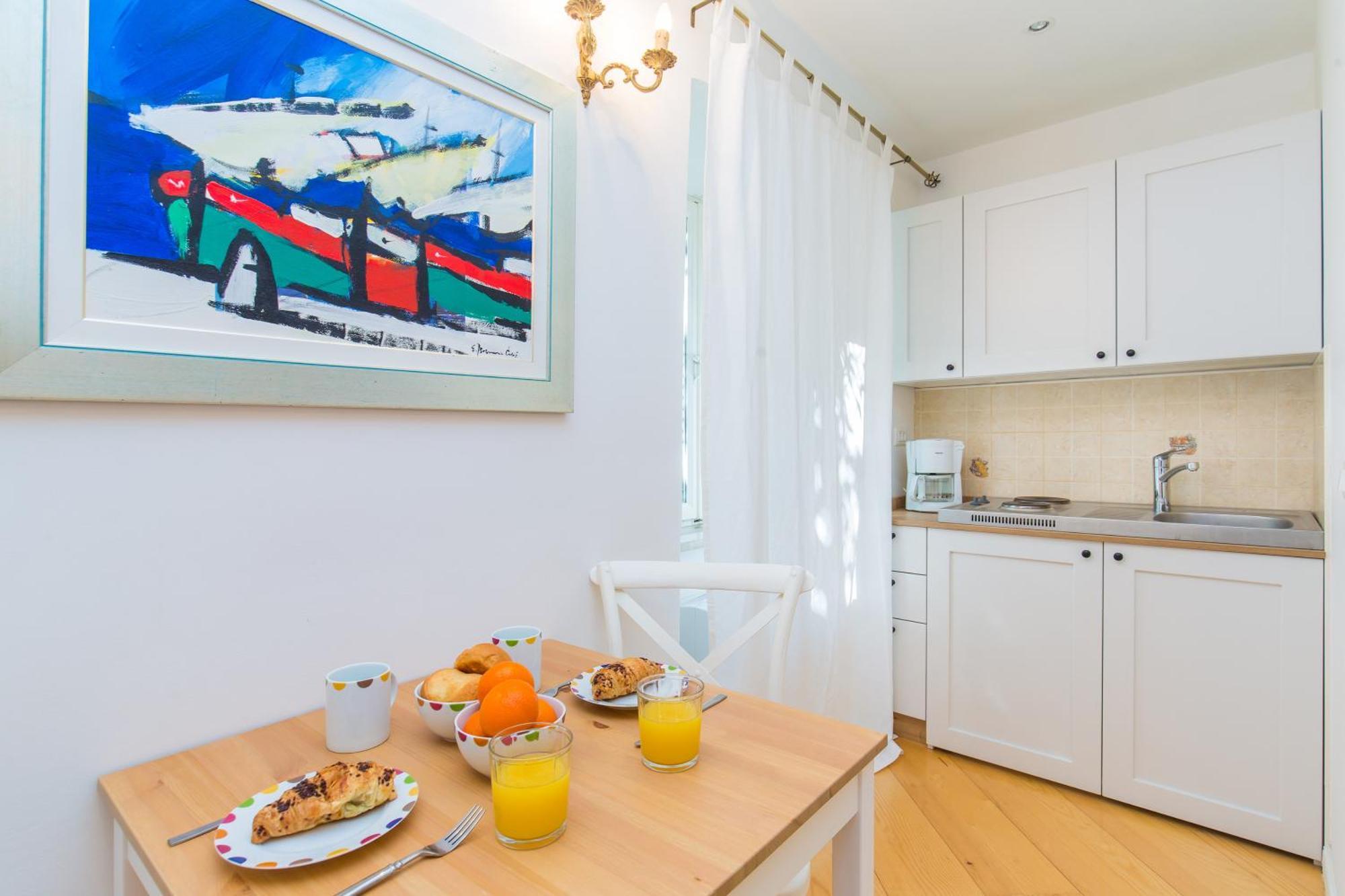 Hidden Gem Old Town By Irundo Appartement
