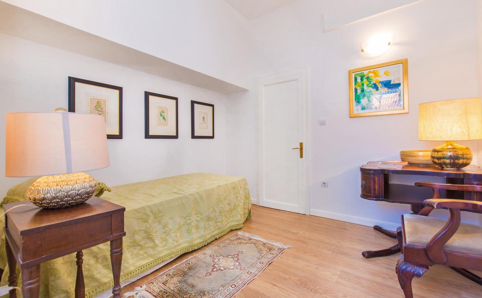Hidden Gem Old Town By Irundo Appartement
